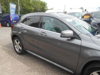 Mercedes GLA GLA 220 D 4MATIC AMG LINE