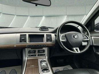 Jaguar XF 2.2d Luxury Auto Euro 5 (s/s) 4dr