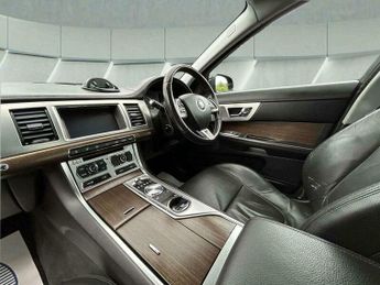 Jaguar XF 2.2d Luxury Auto Euro 5 (s/s) 4dr