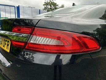 Jaguar XF 2.2d Luxury Auto Euro 5 (s/s) 4dr