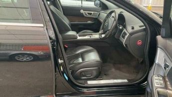 Jaguar XF 2.2d Luxury Auto Euro 5 (s/s) 4dr