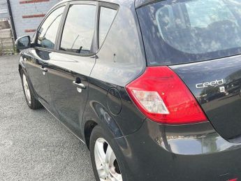 Kia Ceed 1.6 2 Auto Euro 4 5dr