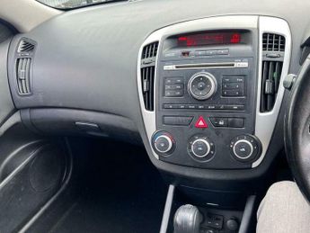 Kia Ceed 1.6 2 Auto Euro 4 5dr