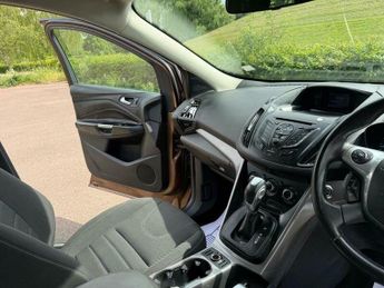 Ford Kuga 2.0 TDCi Zetec Powershift AWD Euro 5 5dr