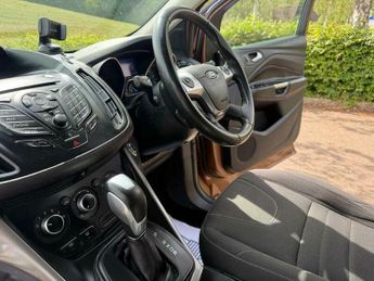 Ford Kuga 2.0 TDCi Zetec Powershift AWD Euro 5 5dr