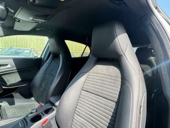 Mercedes-Benz C Class 2.1 GLA220d AMG Line (Premium) 7G-DCT 4MATIC Euro 6 (s/s) 5dr