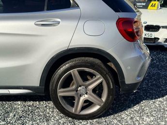 Mercedes-Benz C Class 2.1 GLA220d AMG Line (Premium) 7G-DCT 4MATIC Euro 6 (s/s) 5dr