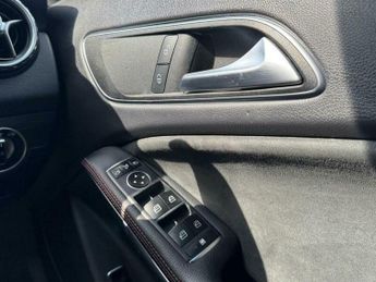 Mercedes-Benz C Class 2.1 GLA220d AMG Line (Premium) 7G-DCT 4MATIC Euro 6 (s/s) 5dr