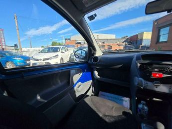 Peugeot 107 1.0 12V Urban 2 Tronic Euro 4 5dr