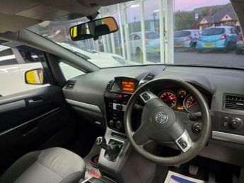 Vauxhall Zafira 1.6 16V Exclusiv Euro 4 5dr