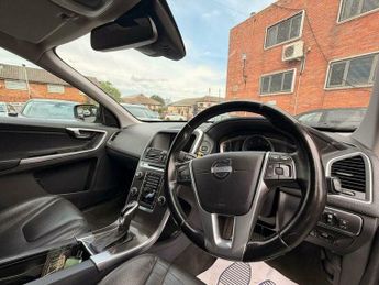 Volvo XC60 2.4 D5 SE Lux Nav Geartronic AWD Euro 5 5dr