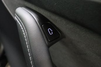 Tesla Model Y BASE