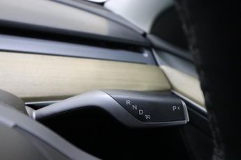 Tesla Model Y BASE
