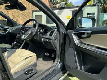 Volvo XC60 D5 R-DESIGN AWD
