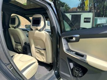 Volvo XC60 D5 R-DESIGN AWD