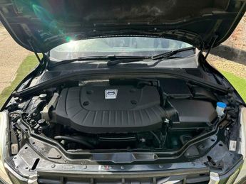 Volvo XC60 D5 R-DESIGN AWD