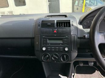 Volkswagen Polo E (60BHP)