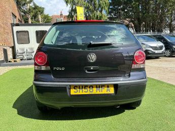 Volkswagen Polo E (60BHP)