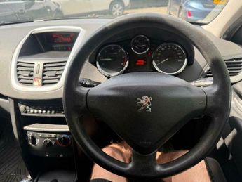 Peugeot 207 1.6 HDi S 5dr
