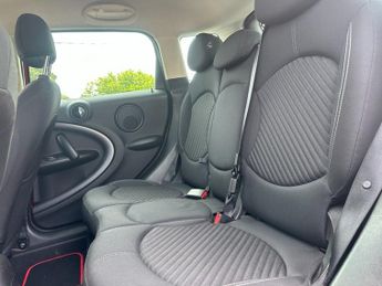 MINI Countryman REDUCED BY £500 AUTOMATIC COOPER SD ALL4 PANAROMIC ROOF AIR CON 
