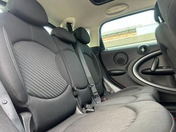 MINI Countryman AUTOMATIC COOPER SD ALL4 PANAROMIC ROOF AIR CON GREAT FUEL ECONO