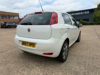 Fiat Punto 1.4 Easy + Hatchback 5dr Petrol Euro 6 (s/s) (77 bhp)
