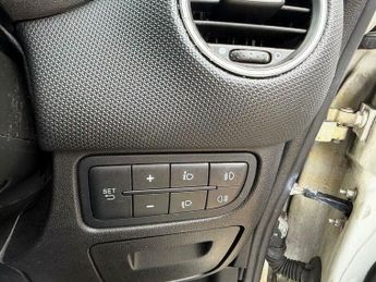 Fiat Punto 1.4 Easy + Hatchback 5dr Petrol Euro 6 (s/s) (77 bhp)