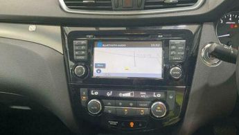 Nissan Qashqai 1.2 DIG-T N-Connecta XTRON Euro 6 (s/s) 5dr