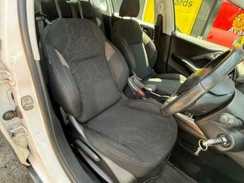 Peugeot 2008 1.6 e-HDi Active Euro 5 (s/s) 5dr