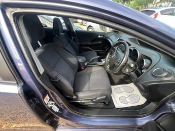 Honda Civic I-VTEC SE PLUS