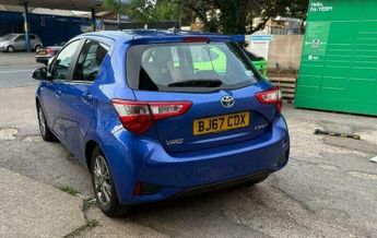 Toyota Yaris 1.5 VVT-h Icon Tech Hatchback 5dr Petrol Hybrid E-CVT Euro 6 (s/