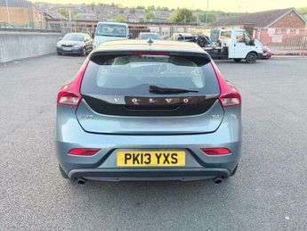 Volvo V40 1.6 T4 SE Lux Nav Hatchback 5dr Petrol Powershift Euro 5 (s/s) (