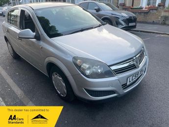 Vauxhall Astra 1.4i 16v Life Hatchback 5dr Petrol Manual (151 g/km, 89 bhp)
