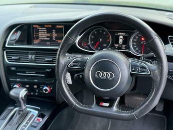 Audi A4 2.0 TFSI Black Edition S Tronic quattro Euro 5 (s/s) 4dr