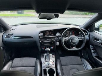 Audi A4 2.0 TFSI Black Edition S Tronic quattro Euro 5 (s/s) 4dr