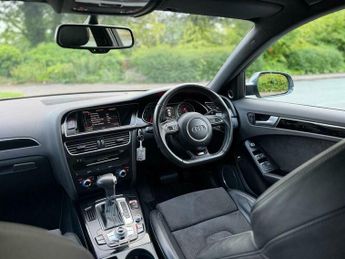 Audi A4 2.0 TFSI Black Edition S Tronic quattro Euro 5 (s/s) 4dr