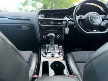 Audi A4 2.0 TFSI Black Edition S Tronic quattro Euro 5 (s/s) 4dr