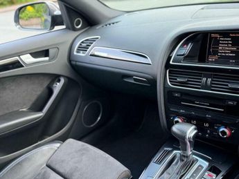 Audi A4 2.0 TFSI Black Edition S Tronic quattro Euro 5 (s/s) 4dr