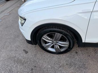 Volkswagen Tiguan 2.0 TDI SEL DSG Euro 6 (s/s) 5dr