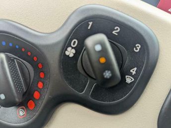 Fiat Panda 0.9 TwinAir Easy Dualogic Euro 6 (s/s) 5dr