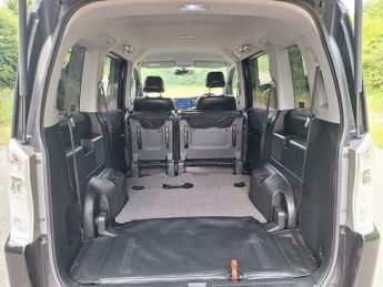 Honda Stepwagon SPADA 2.0 PETROL AUTOMATIC 8 SEATS 5DR