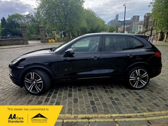 Porsche Cayenne D V6 TIPTRONIC BLACK EDITION