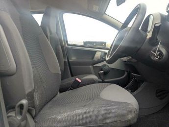 Peugeot 107 1.0 12V Urban 2 Tronic Euro 4 5dr