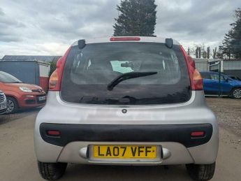 Peugeot 107 1.0 12V Urban 2 Tronic Euro 4 5dr