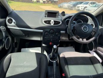 Renault Clio 1.5 dCi Dynamique TomTom Euro 4 5dr