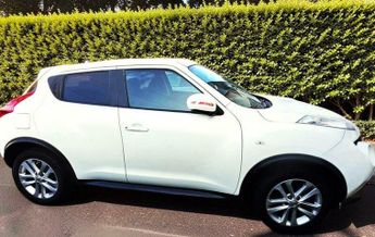 Nissan Juke 1.6 Acenta Premium CVT Euro 5 5dr