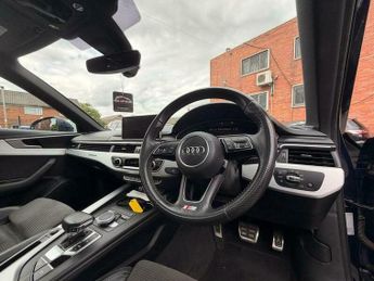 Audi A4 2.0 TDI 40 S line S Tronic quattro Euro 6 (s/s) 4dr
