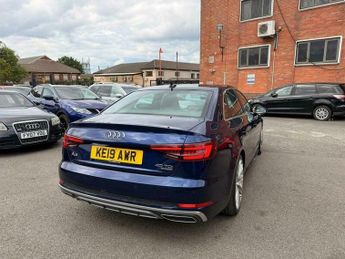 Audi A4 2.0 TDI 40 S line S Tronic quattro Euro 6 (s/s) 4dr