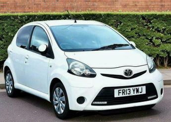 Toyota AYGO 1.0 VVT-i Euro 5 5dr