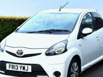 Toyota AYGO 1.0 VVT-i Euro 5 5dr